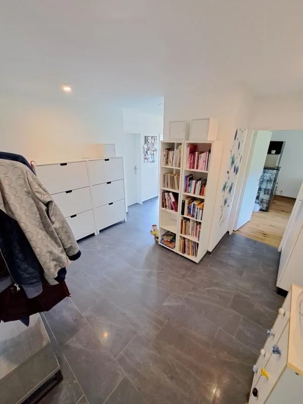 Appartement charmant de 4,5 pièces avec balcon et belle vue à Therwil – photo 7 sur 16