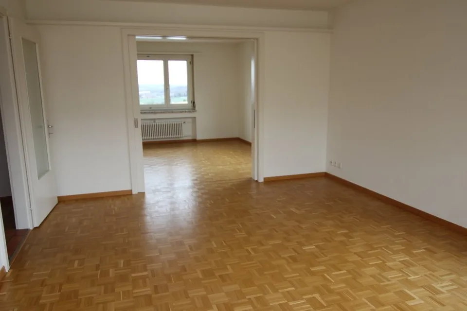 Geräumige Familienwohnung an zentraler Lage in Dielsdorf – Foto 5 von 10