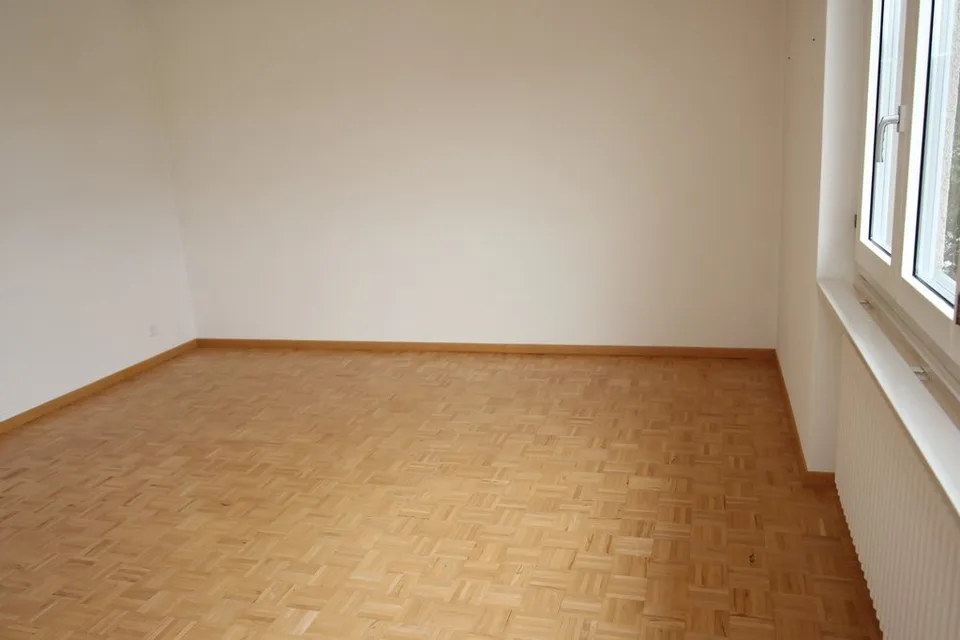 Geräumige Familienwohnung an zentraler Lage in Dielsdorf – Foto 9 von 10
