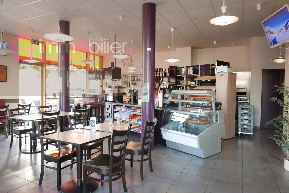 Incantevole locale commerciale per caffetteria tea-room in affitto a Collombey – foto 6 di 11