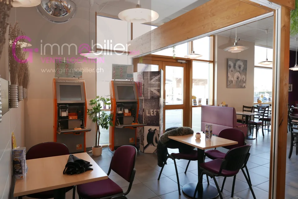 Incantevole locale commerciale per caffetteria tea-room in affitto a Collombey – foto 4 di 11