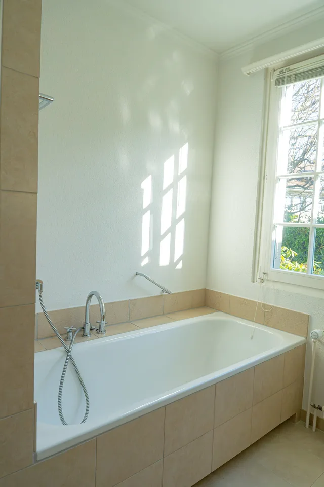 Geräumige 4.5-Zimmer-Terrassenwohnung in Muri bei Bern – ab sofort verfügbar – Foto 12 von 14