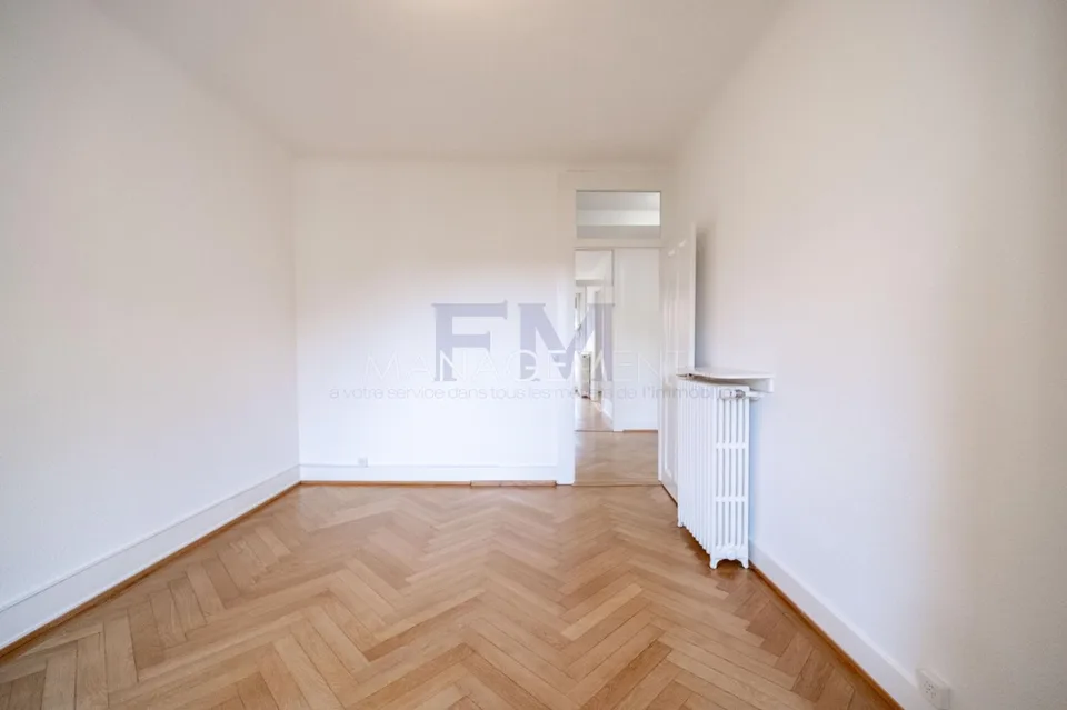Cluse/Hôpital - Rue Barthélémy-Menn - 5 pièces au 4ème étage, env. 100m2 – photo 8 sur 13