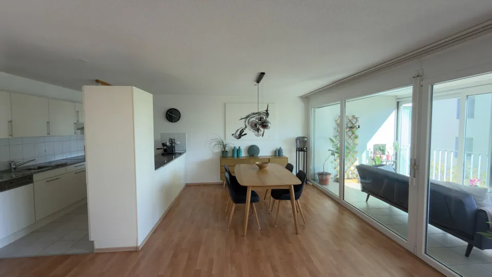 3½ ZI-WOHNUNG IN ZÜRICH - KREIS 11 SEEBACH, MÖBLIERT, TEMPORÄR – foto 2 di 9