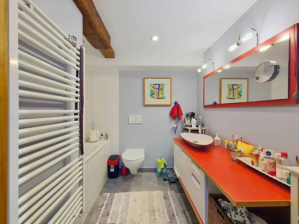 Casa di villaggio con due appartamenti nel cuore di Rances – foto 7 di 13