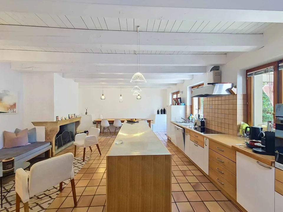 Casa di villaggio con due appartamenti nel cuore di Rances – foto 4 di 13