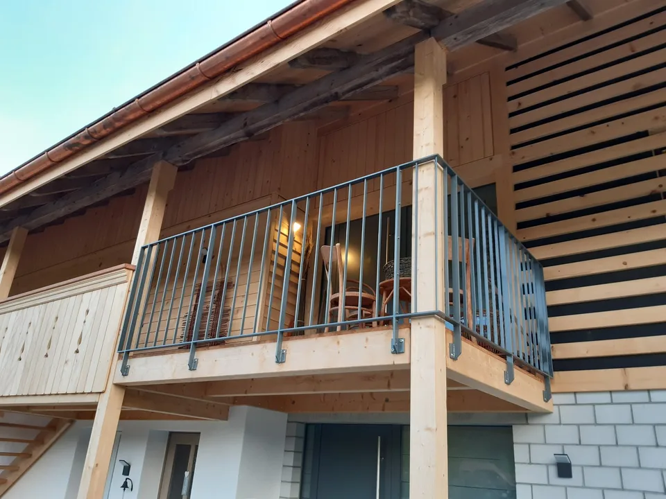 Appartamento mansardato moderno e luminoso di 2,5 locali – foto 6 di 8