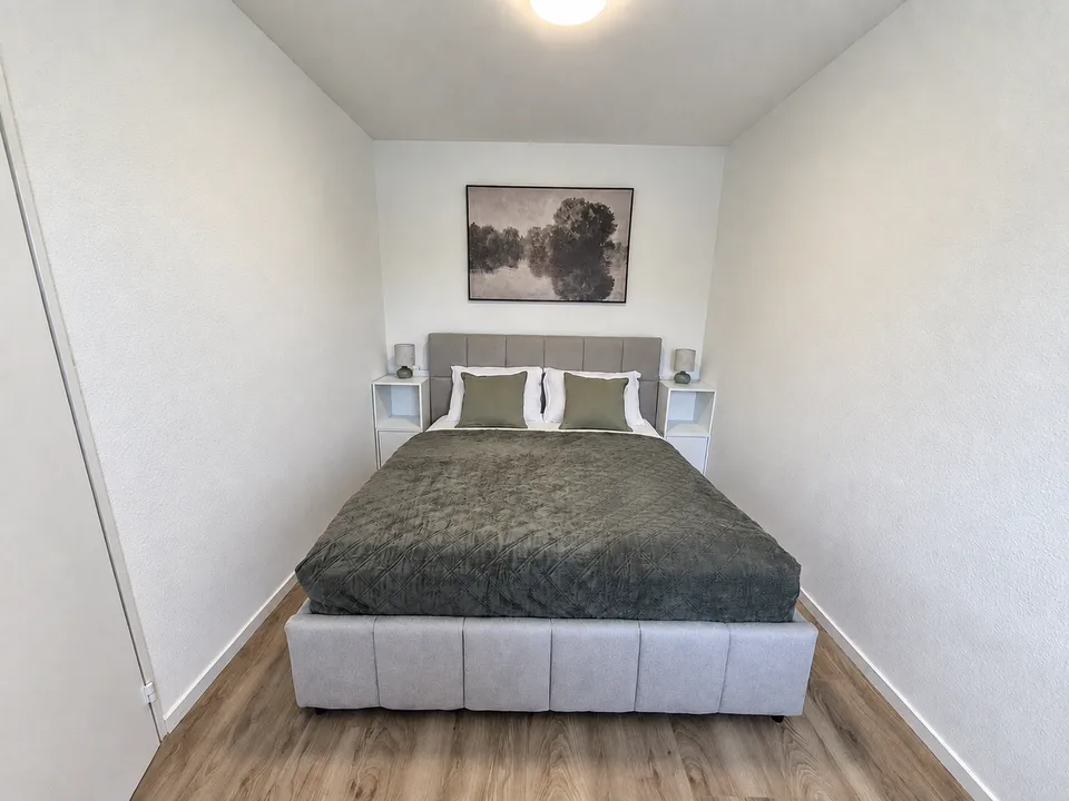 Exklusive möblierte 2.5 Zimmer Stadtwohnung nahe Bahnhof Zug – Foto 4 von 8