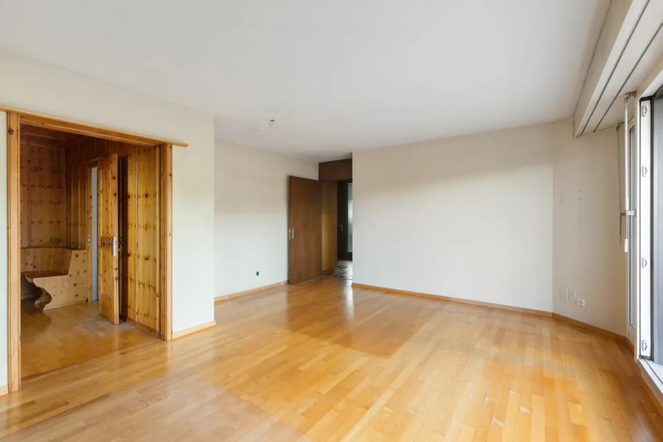 Grosszügige 2½-Zimmer-Terrassenwohnung mit Weitsicht – Foto 6 von 27