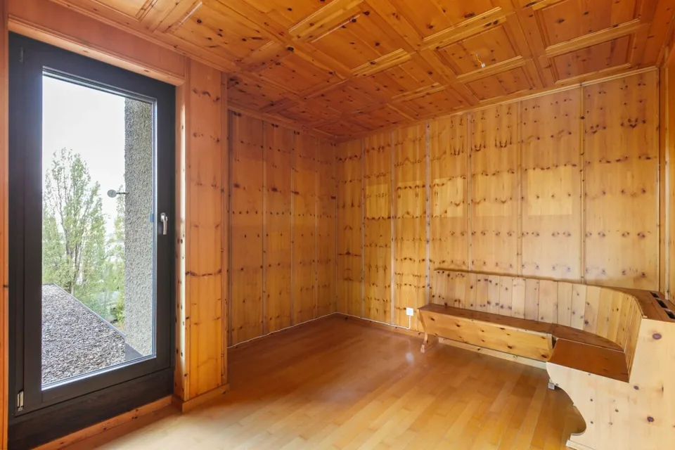 Grosszügige 2½-Zimmer-Terrassenwohnung mit Weitsicht – Foto 10 von 27
