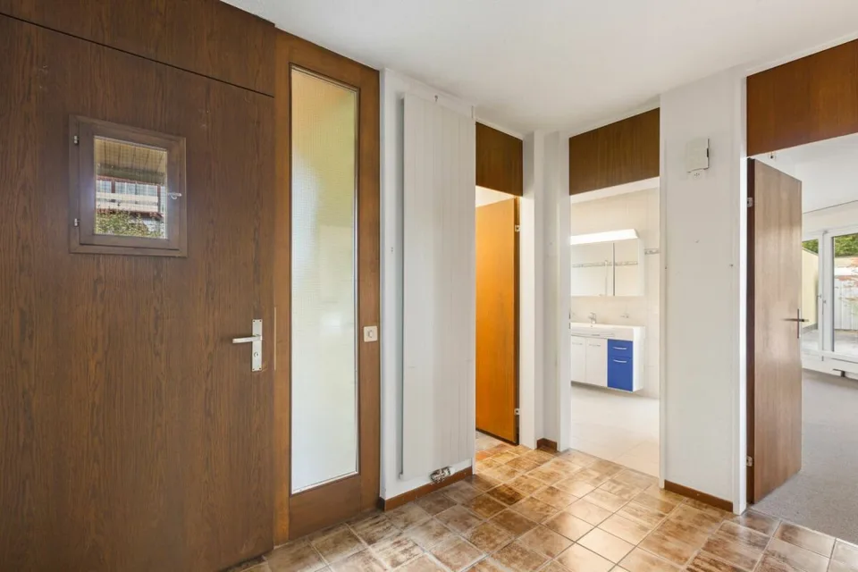 Grosszügige 2½-Zimmer-Terrassenwohnung mit Weitsicht – Foto 4 von 27
