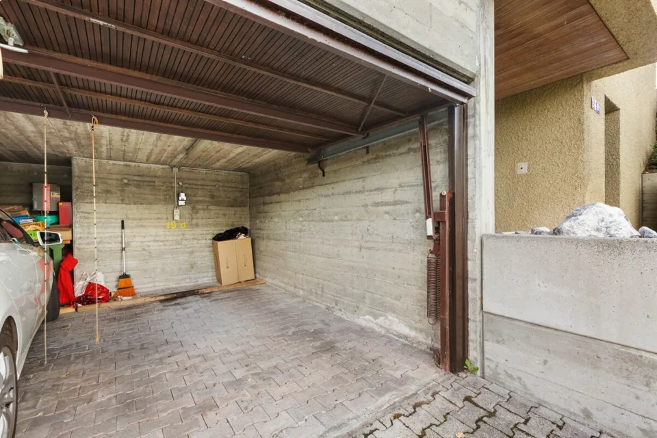 Grosszügige 2½-Zimmer-Terrassenwohnung mit Weitsicht – Foto 20 von 27
