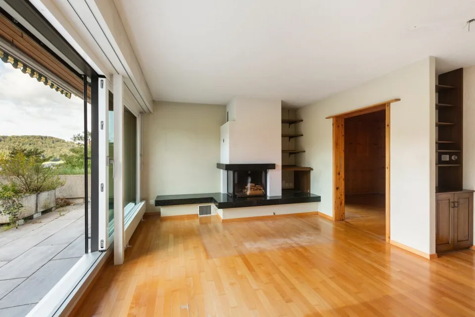 Grosszügige 2½-Zimmer-Terrassenwohnung mit Weitsicht – Foto 7 von 27