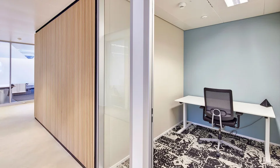 Deux bureaux, une équipe jusqu'à 7 postes de travail - Vous vous concentrez sur votre entreprise - nous nous occupons du reste! – photo 11 sur 13