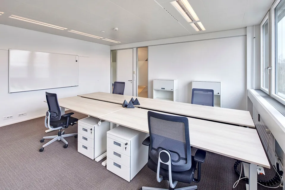 Deux bureaux, une équipe jusqu'à 7 postes de travail - Vous vous concentrez sur votre entreprise - nous nous occupons du reste! – photo 3 sur 13