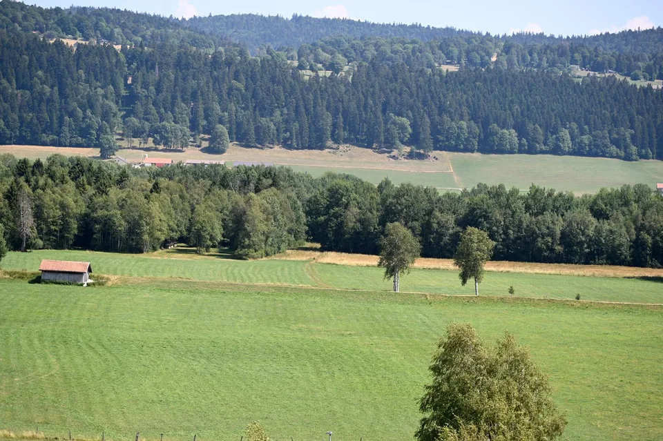 Appartement lumineux au milieu de la campagne et proche des commodités – photo 2 sur 10