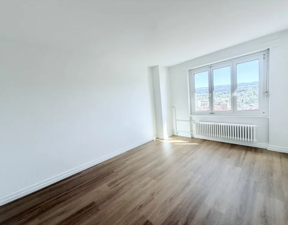 Renoviert! 2.0-Zimmer-Wohnung mit freier Sicht – Foto 2 von 4