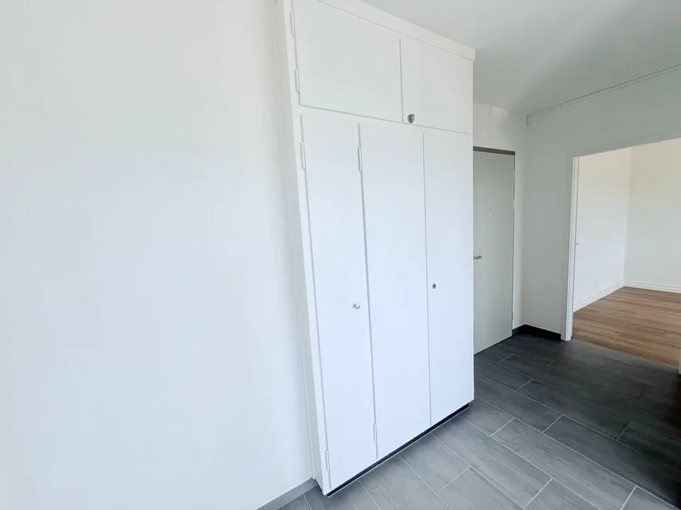 Renoviert! 2.0-Zimmer-Wohnung mit freier Sicht – Foto 4 von 4