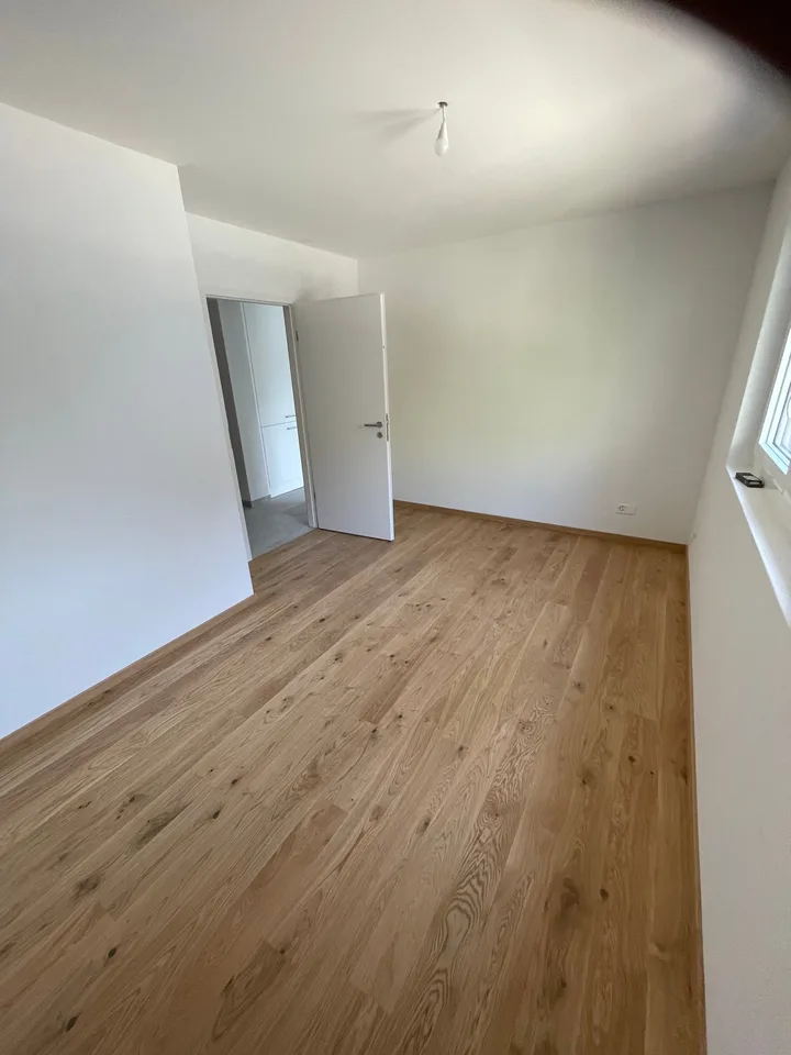 SUPERBES 2.5 Zi. NEU MIT BALKON - INKL. NEBENKOSTEN - IDEALE LAGE IN ARDON MIT INNEREM PARKPLATZ – Foto 10 von 13