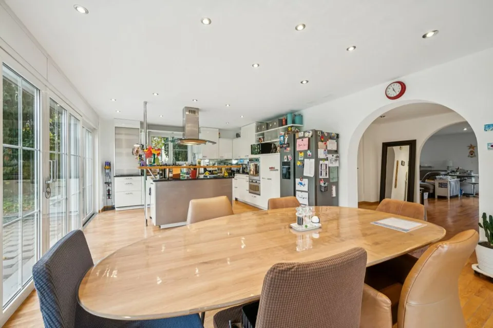 Casa familiare affascinante con molto spazio per vivere – foto 4 di 15