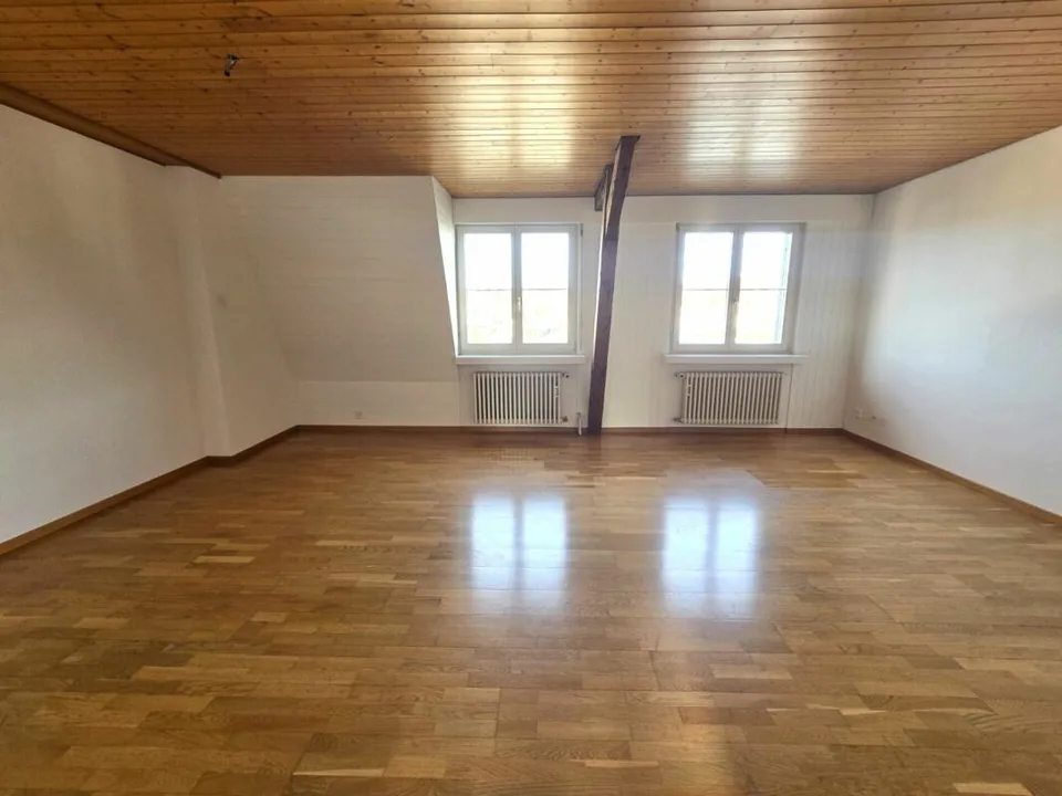 Charming 3.5-room apartment in a central location in St. Gallen – photo 2 of 8