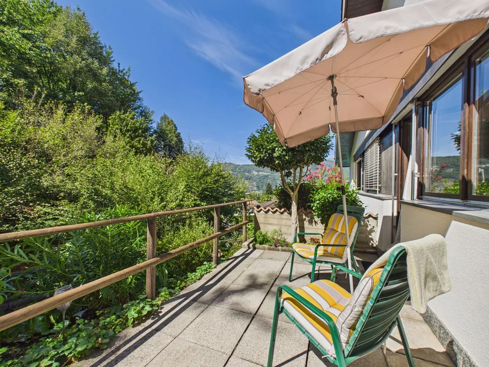Eine exklusive Oase mit Pool und Panoramablick – Foto 10 von 28