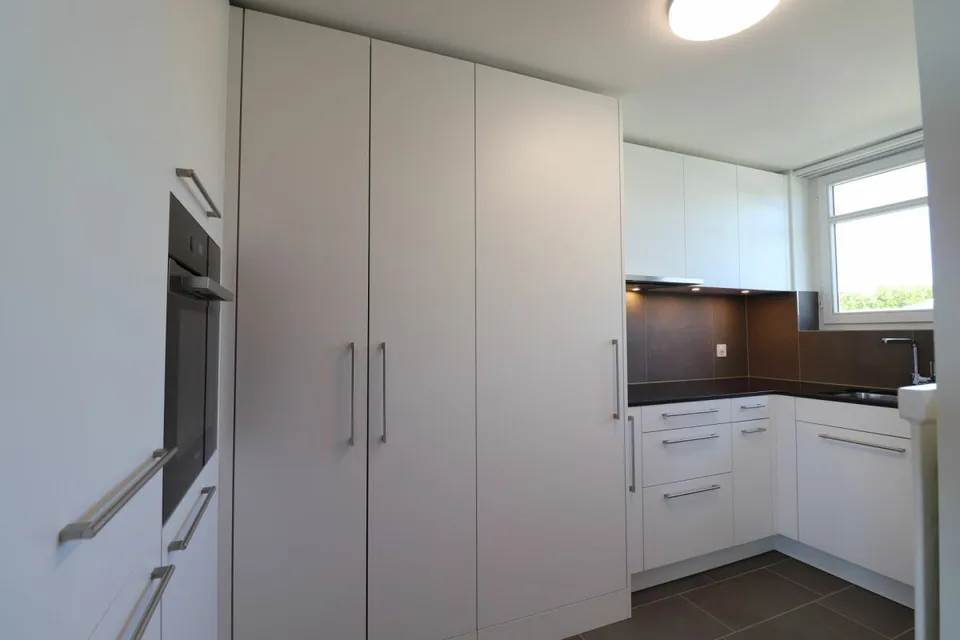 Im beliebten Freuler-Quartier - moderne Maisonette-Dachwohnung mit 2 Balkonen – Foto 10 von 12