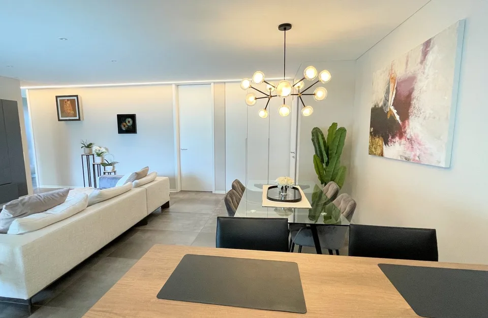 Appartement mit großer überdachter Terrasse in einer komfortablen und ruhigen Gegend – Foto 11 von 19