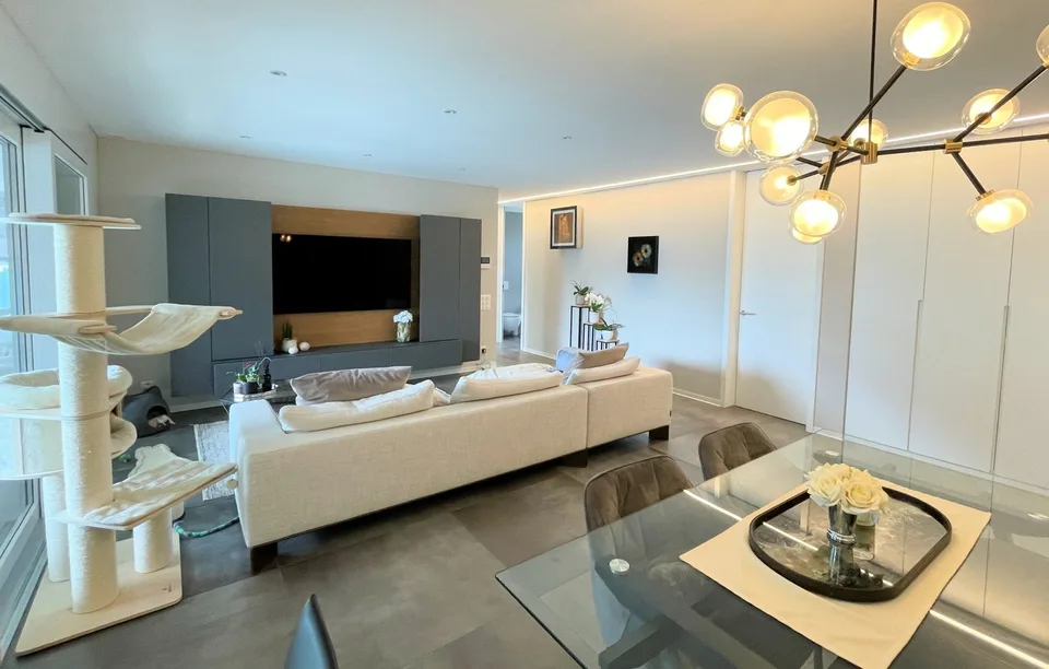 Appartement mit großer überdachter Terrasse in einer komfortablen und ruhigen Gegend – Foto 10 von 19