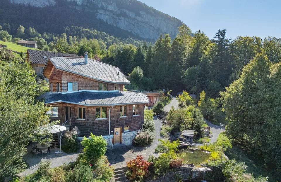 »ESSENZ« – Ein Naturhaus über dem Vierwaldstättersee – Foto 12 von 13