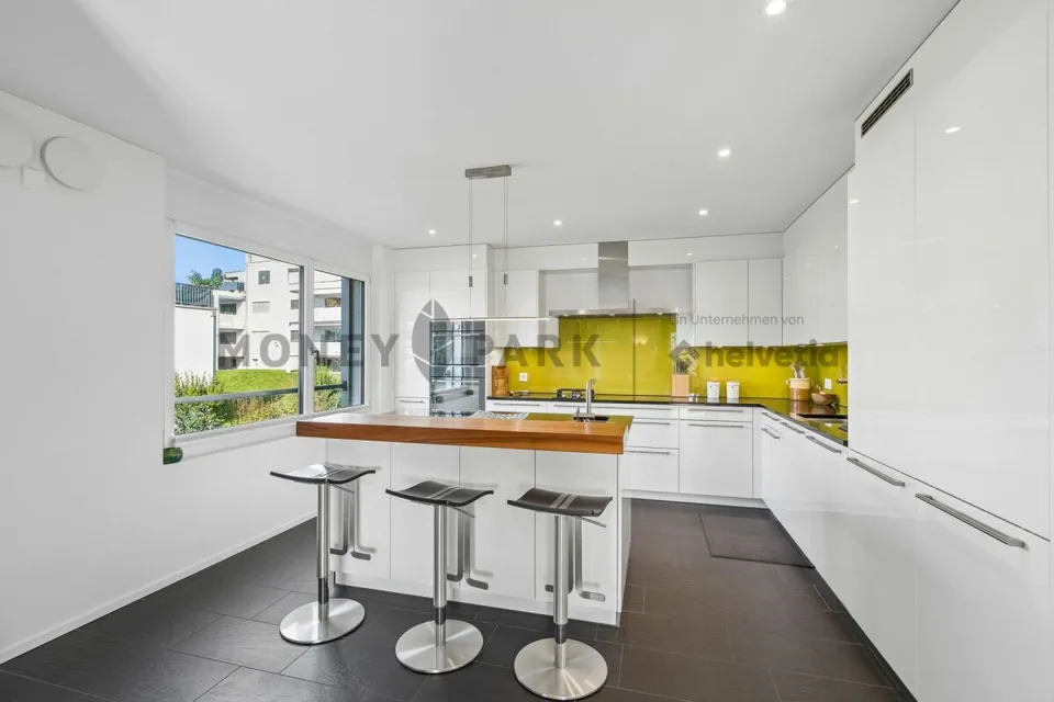 Hochwertige 3.5 Zimmer-Wohnung mit grossem Balkon – Foto 4 von 14