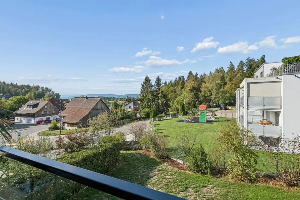 Hochwertige 3.5 Zimmer-Wohnung mit grossem Balkon – Foto 13 von 14