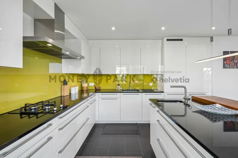 Hochwertige 3.5 Zimmer-Wohnung mit grossem Balkon – Foto 3 von 14