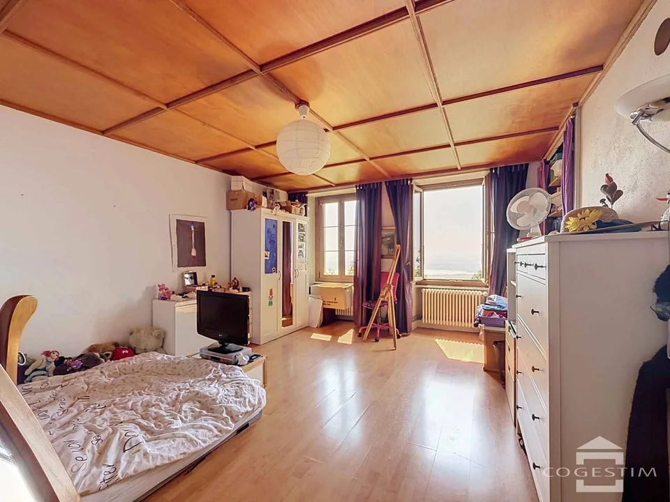 Charmante maison familiale avec grange et dépendance privée – photo 3 sur 13