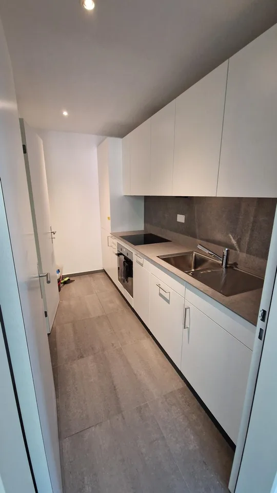 Werkstatt / Einzimmerwohnung / Büro – Foto 5 von 13