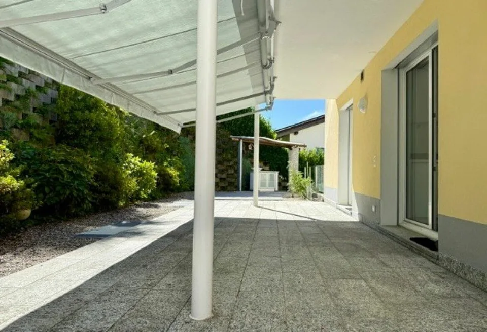 Apartment with large terraces and pool – photo 11 of 12
