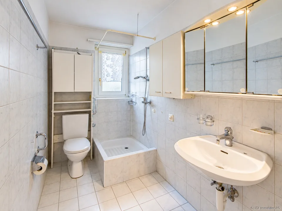4-Zimmerwohnung mit interessantem Renovationspotential, auch als Anlag – Foto 7 von 9
