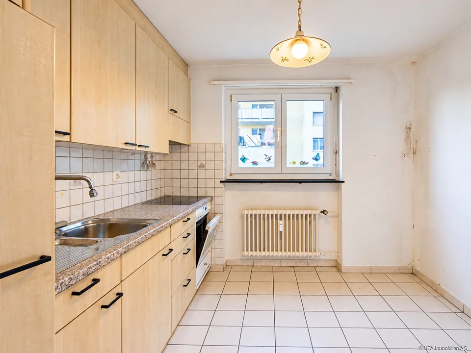 4-Zimmerwohnung mit interessantem Renovationspotential, auch als Anlag – Foto 2 von 9
