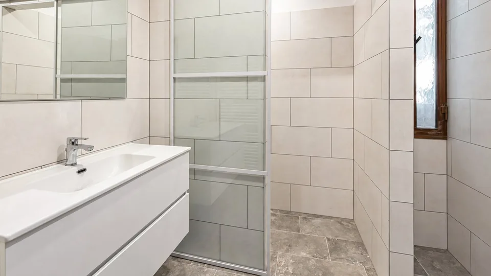 Maison unifamiliale rénovée à Intragna – photo 8 sur 9