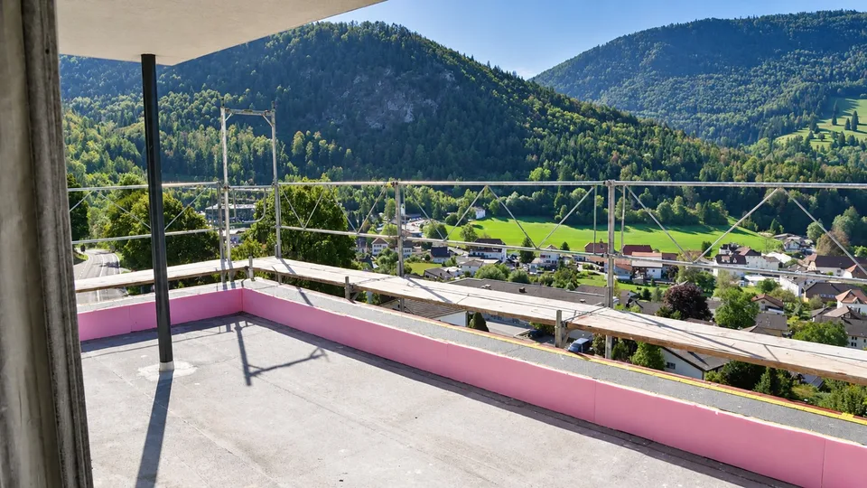Prächtiges 3.5-Zimmer-Attikapartment mit Blick auf das Dorf Sonceboz-Sombeval – Foto 2 von 11