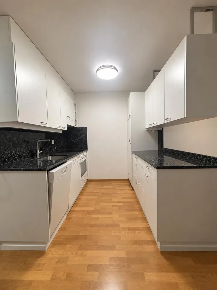 Schöne und ruhige 2.5-Zimmerwohnung in Ittigen – Foto 2 von 7
