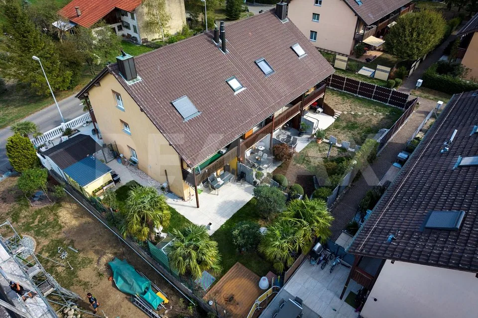 Attraktives 5½-Zimmer-Reihenmittelhaus mit vollständig ausgebautem und klimatisiertem Dachstock – Foto 3 von 13