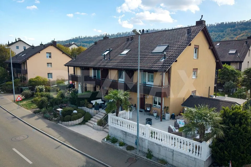 Attraktives 5½-Zimmer-Reihenmittelhaus mit vollständig ausgebautem und klimatisiertem Dachstock – Foto 2 von 13