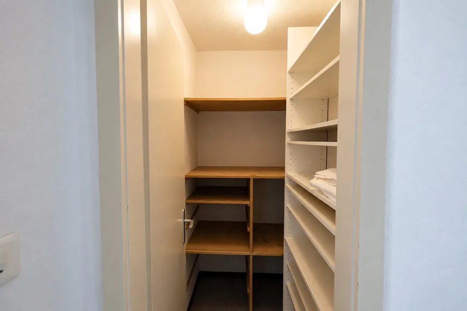 Helle, möblierte 3.5-Zimmerwohnung im Grünen befristet bis 30.03.27 – Foto 10 von 10
