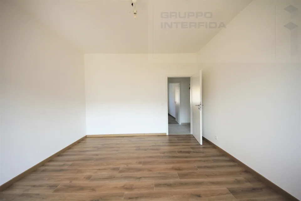 CHIASSO - APPARTEMENT 4.5 PIÈCES RÉNOVÉ – photo 7 sur 10