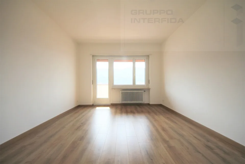 CHIASSO - APPARTEMENT 4.5 PIÈCES RÉNOVÉ – photo 8 sur 10