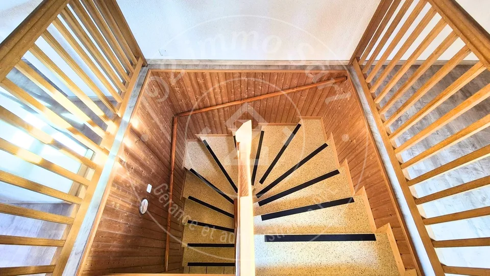 Charmantes 2,5-Zimmer-Duplexwohnung mit Balkon und Kamin - Vauderens – Foto 6 von 7