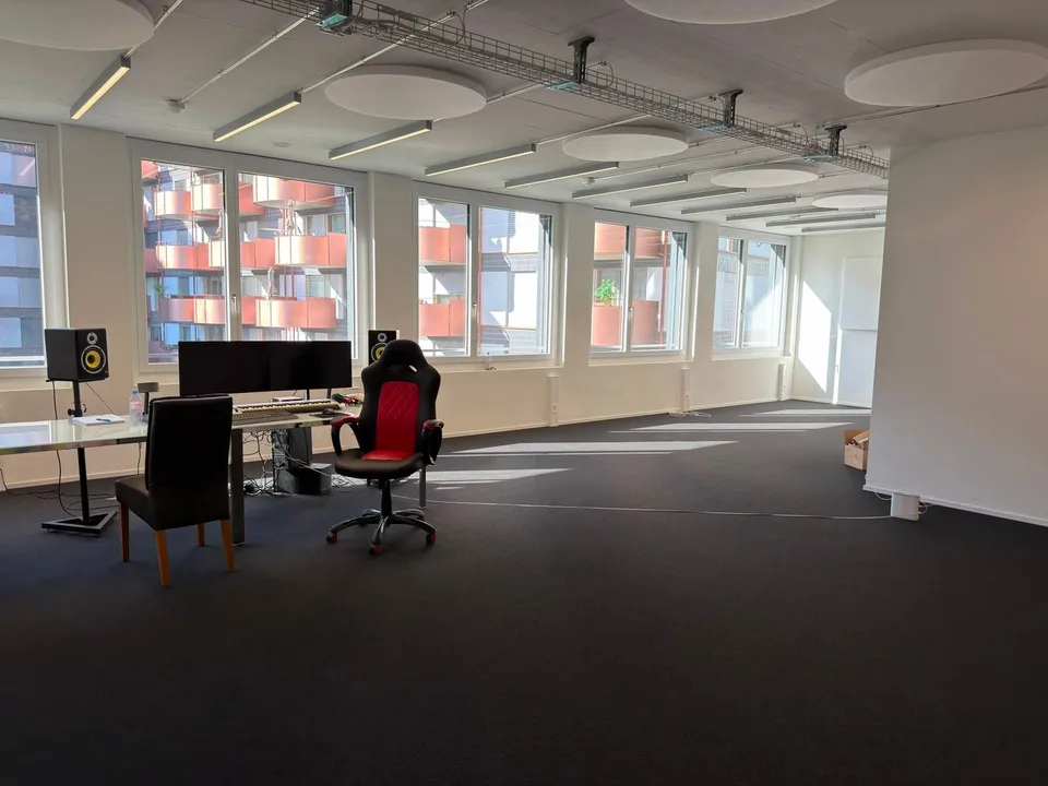 Moderne, voll ausgebaute Büro- / Gewerbefläche an Top-Lage – Foto 5 von 16
