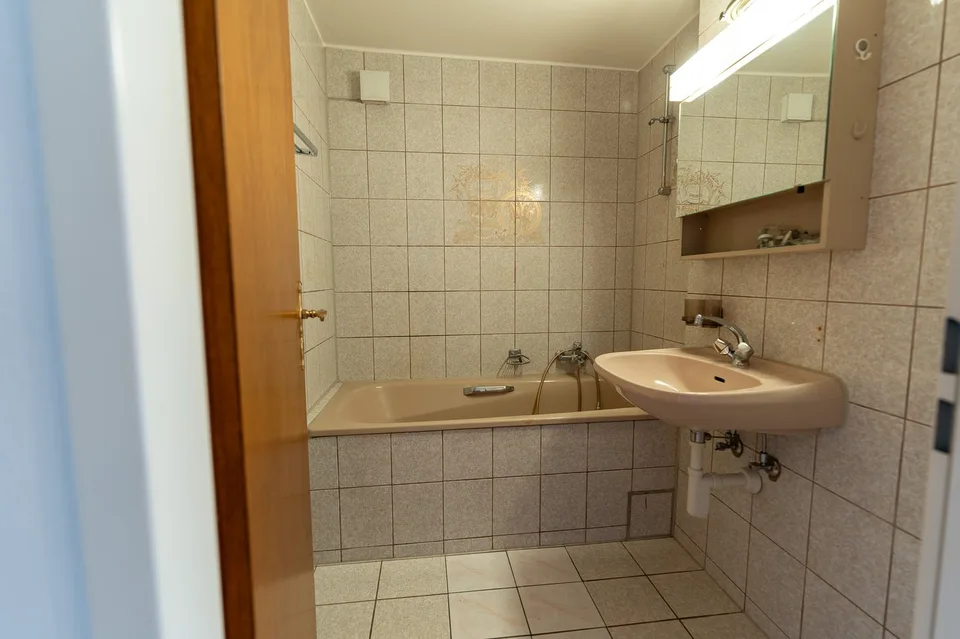 Charmant appartement maisonnette 4 pièces au 5e étage à Riehen – photo 5 sur 9