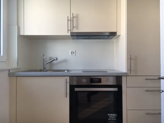 Petit, élégant et confortable - appartement 1 pièce à Lyss – photo 5 sur 7